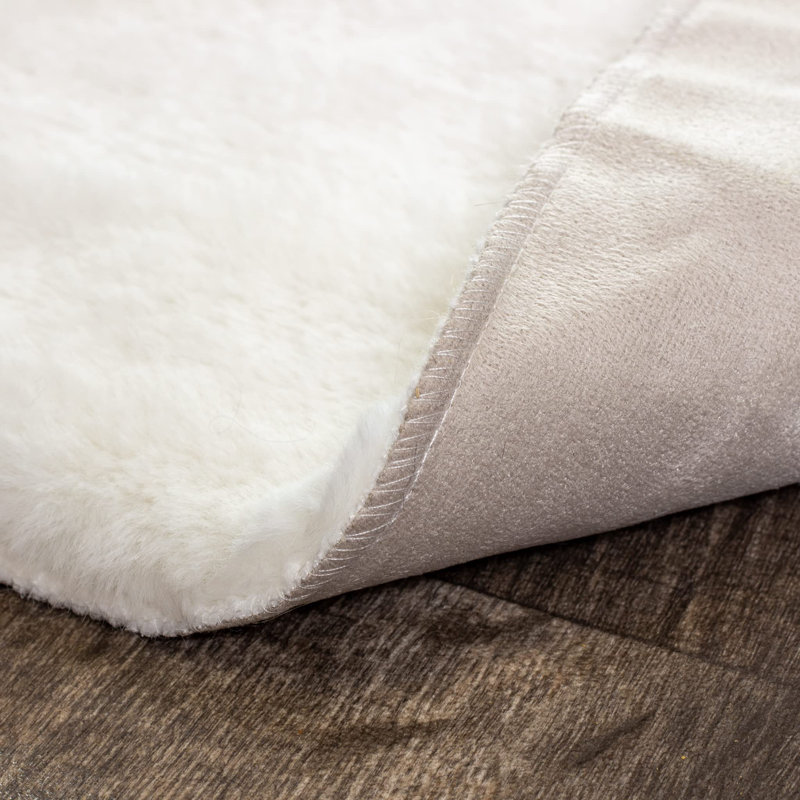 Tapis blanc en polypropylène tissé à la machine Dareld, Rectangle 2 pi x 3 pi