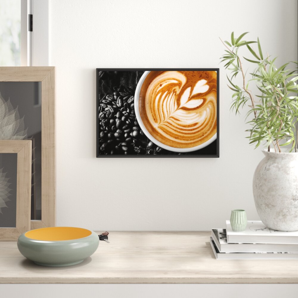 Gerahmtes Wandbild edler Kaffee mit Schaumverzierung