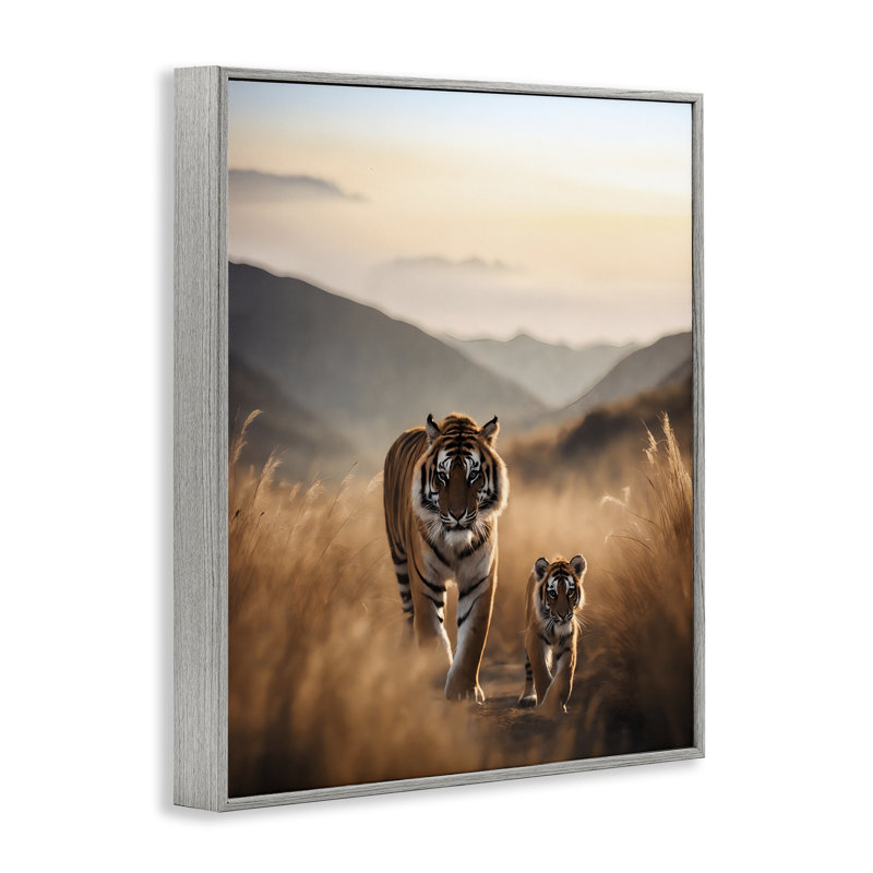  «Tiger & Cub» sur Savanna, estampe numérique par Noah Bay, Estampe numérique Farmhouse, H 30 po x l 24 po