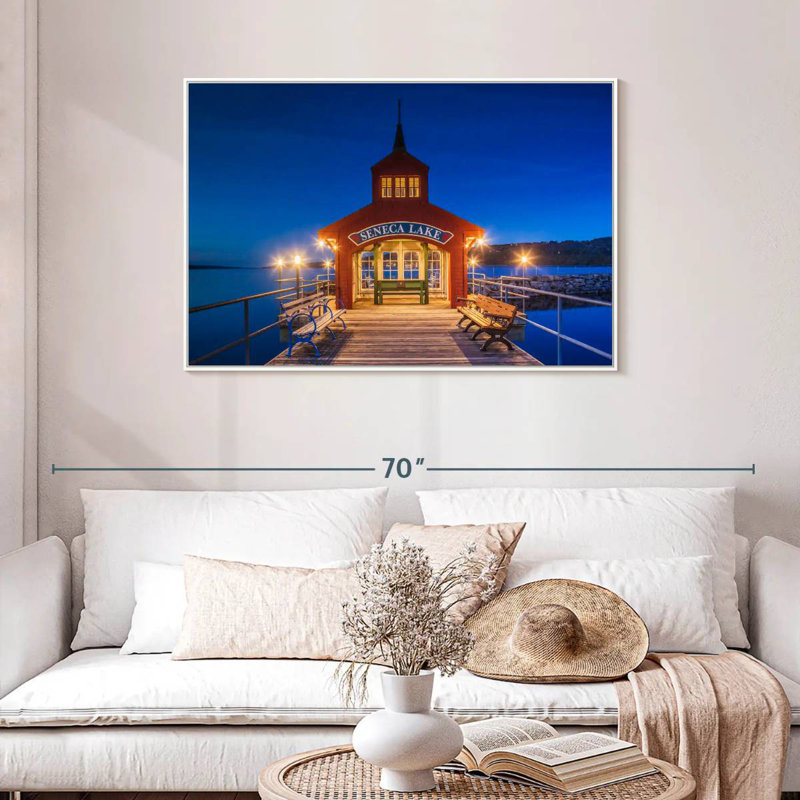 Seneca Lake Pier, Cadre flottant blanc, 43 po x 29 po