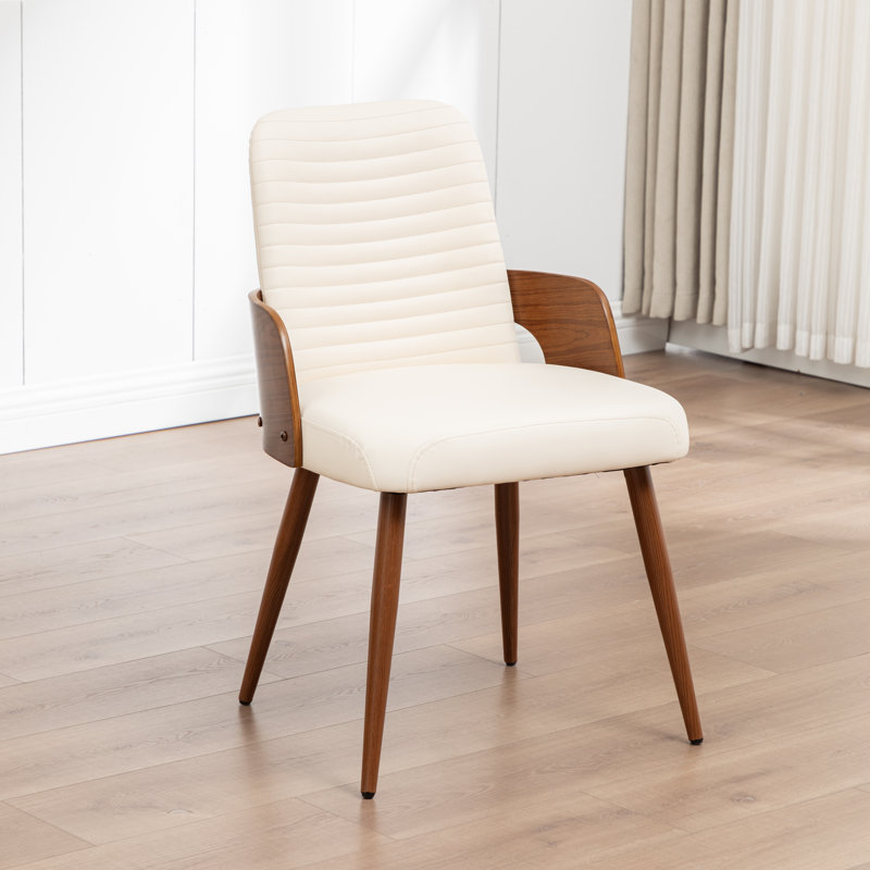 Chaise rembourrée en bois massif Carman, PU Beige