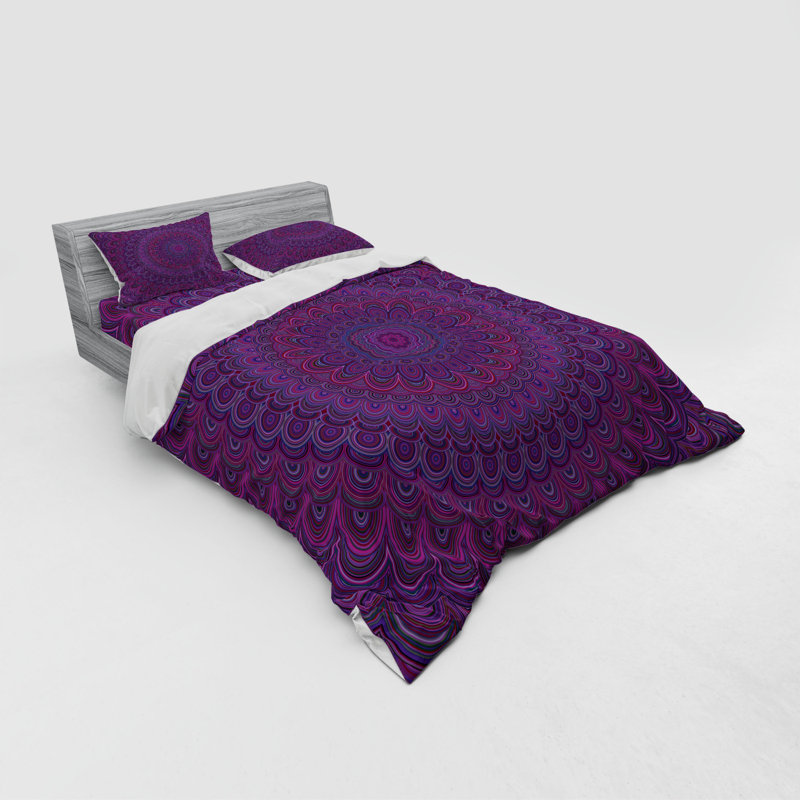 Eclectic Polyester Duvet Cover, Queen Duvet Cover + 3 Additional Pieces