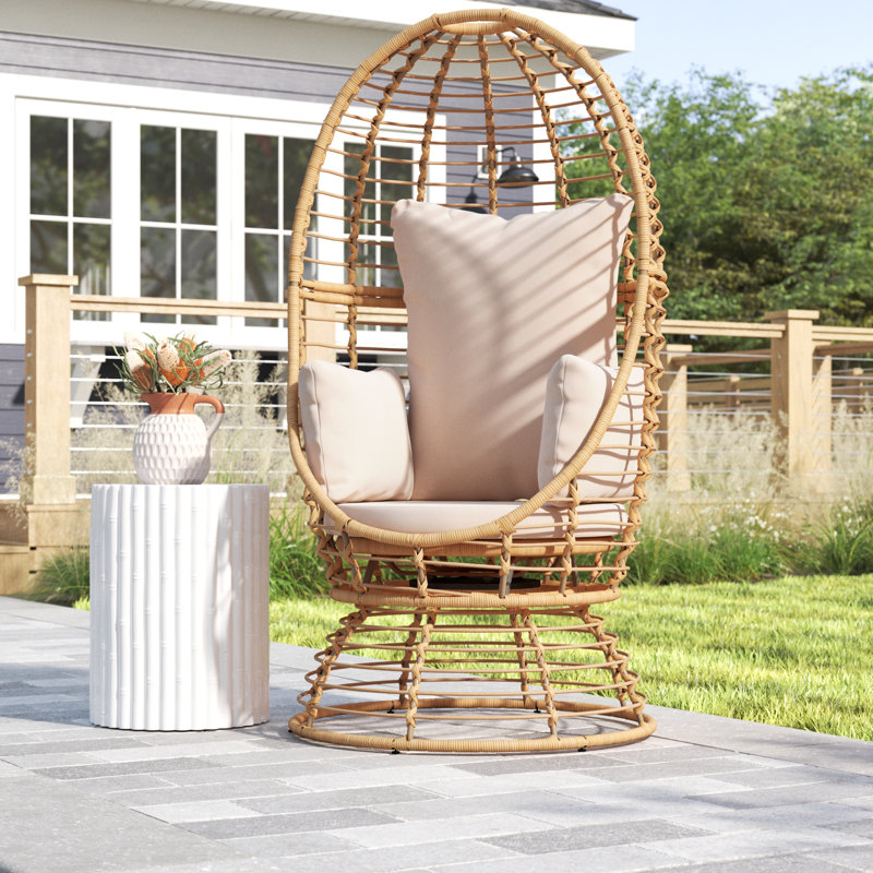 Chaise de patio pivotante avec coussins Denali