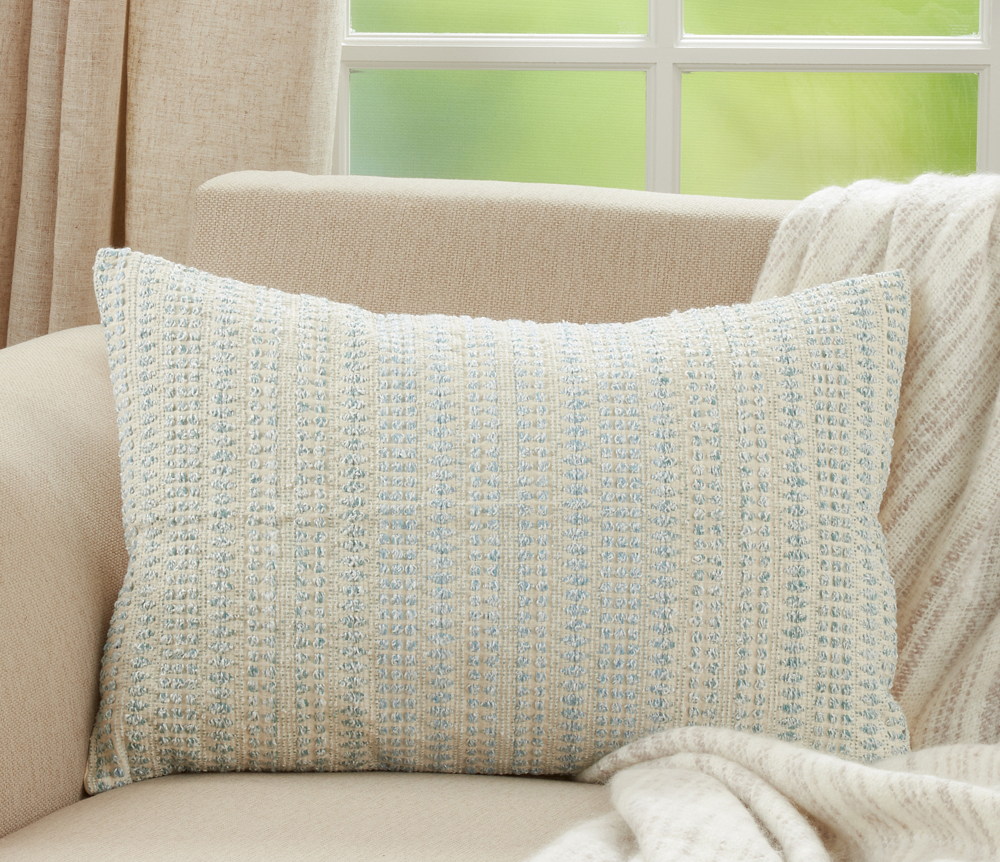 Saro Cotton Blend Lumbar Rectangular Pillow Cover & Reviews | Wayfair