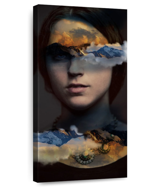 Portrait de femme dans la nature, H 24 po x l 12 po