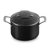 Le Creuset Essential Non-Stick Ceramic Stockpot With Glass Lid 4 Qt.