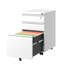 Classeur verrouillable 3 tiroirs White Office Rangement en métal entièrement assemblé. Convient aux lettres / au format légal / A4. Contenant de documents sécurisé. Les tiroirs contiennent un plateau à crayons amovible. Rouler en douceur sur 5 roues.-1108878005