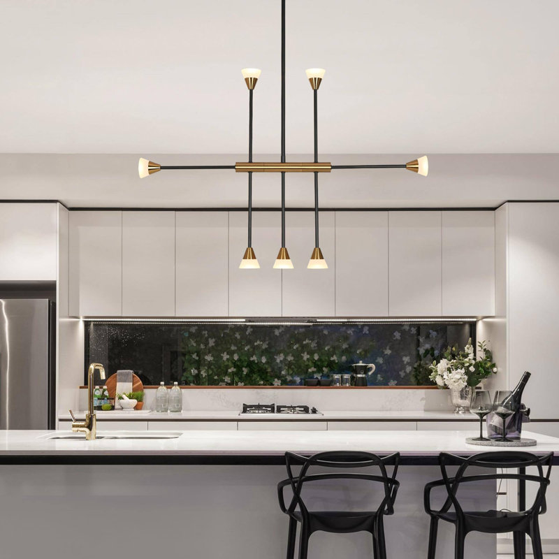 Lustre DEL Neydi 7 lumières noir et or 32,5'' style Sputnik, design unique pour intérieur sec