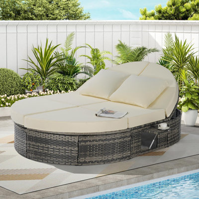 Lit de jour extérieur pour patio avec dossiers réglables et plateaux pliables pour une détente ultime