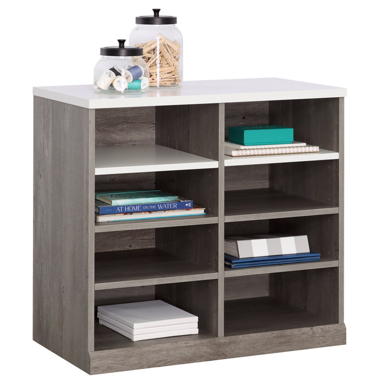 Armoire de rangement ouverte, finition brune