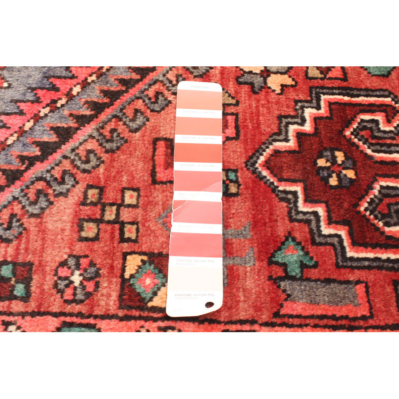 Tapis rouge Anadol 4 pi 4 po x 7 pi 8 po