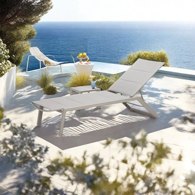 Folding Aluminum Beach Chair Outdoor Chaise Lounge Set with Table