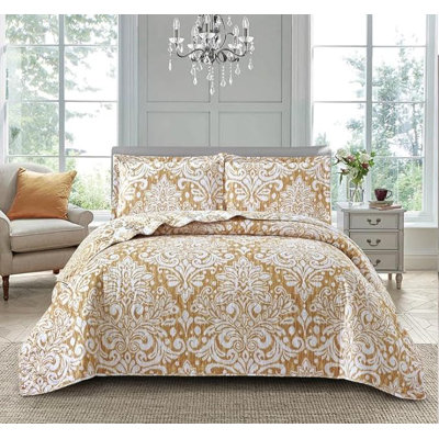 Andrena Bedspread with Pillow Shams Included