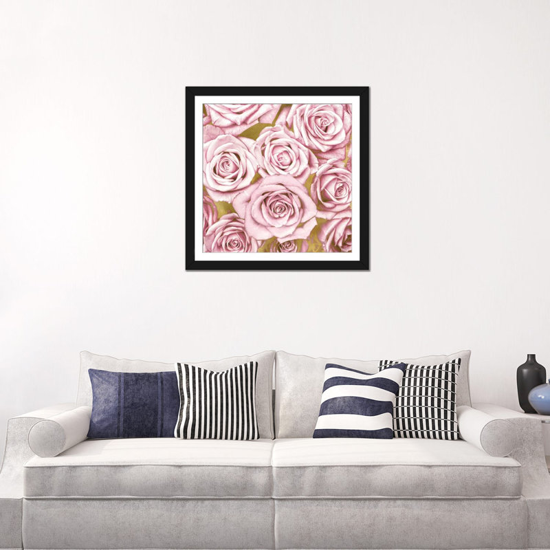 «Pink Roses on Gold», impression sur toile, Papier d'art encadré noir, Blanc, H 24 po x l 24 po x P 1 po