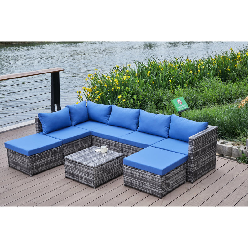 Patio avec coussins - Créez un coin extérieur douillet. Fabrication en acier thermolaqué. Pe In Handwoven Eau - Housses de coussin bleues et grises. Idéal pour la cour, la terrasse, le patio ou le porche
