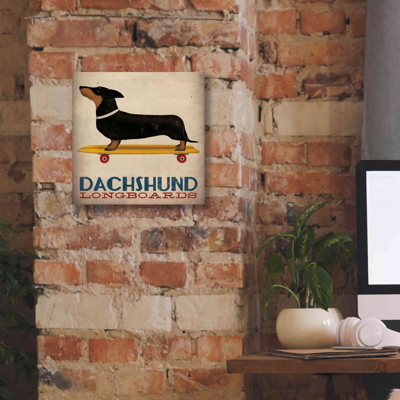 «Dachshund Longboard» par Ryan Fowler, H 12 po x l 12 po x P 0,75 po