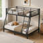 Lit superposé en métal tubulaire noir, couchette simple supérieure et couchette double inférieure, conception silencieuse et peu encombrante, sans sommier, convient aux adolescents et aux adultes.