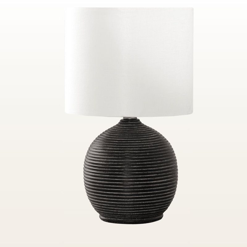 Lampe de table Reba en résine noire et ivoire / crème, H 16,2 po x l 9,23 po x P 9,23 po
