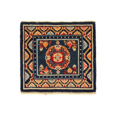 Saraphine Oriental Area Rug in Navy Blue