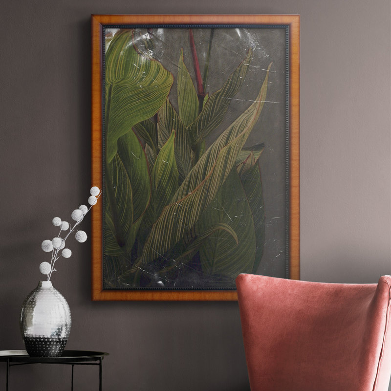 «Dramatic Leaves II», toile encadrée de qualité supérieure - prête à être accrochée, 20" H x 16" W 2.5" D