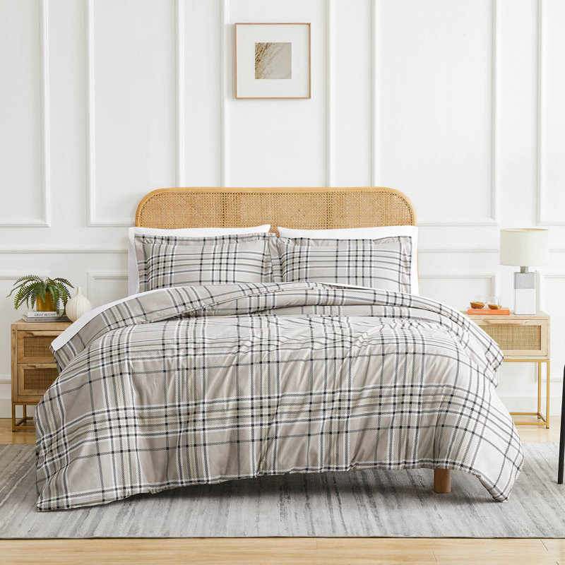 Vilano Plaid Collection Down Alternate Oversized Comforter Set by Southshore Fine Linens, Blue