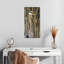 Oiseau debout-671566328