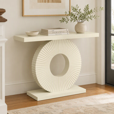 Canapé moderne en bois avec base géométrique