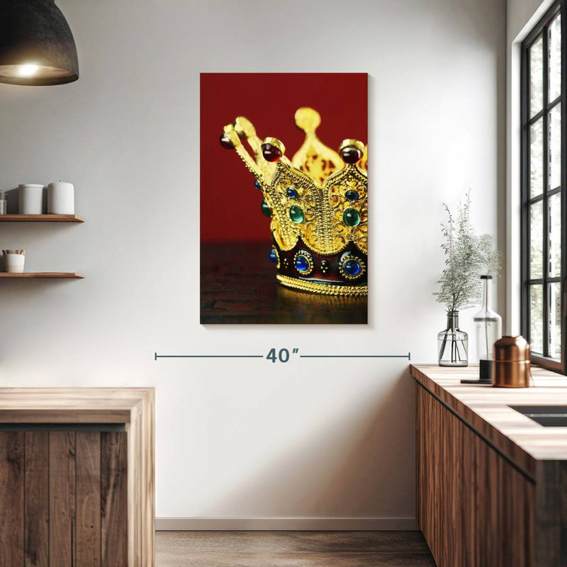 Kerner Kingly Crown, 39" H x 26" W
