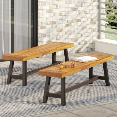 2 bancs d'extérieur, bois et métal rustique, design industriel moderne, panneau à lattes brun, 2 lattes en métal, couleur gris brunâtre