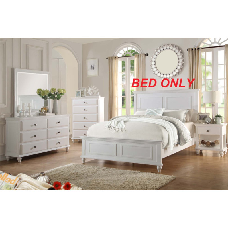 Élégant très grand lit oriental avec tête et pied de lit à panneau haut, parfait pour les chambres modernes et élégantes.