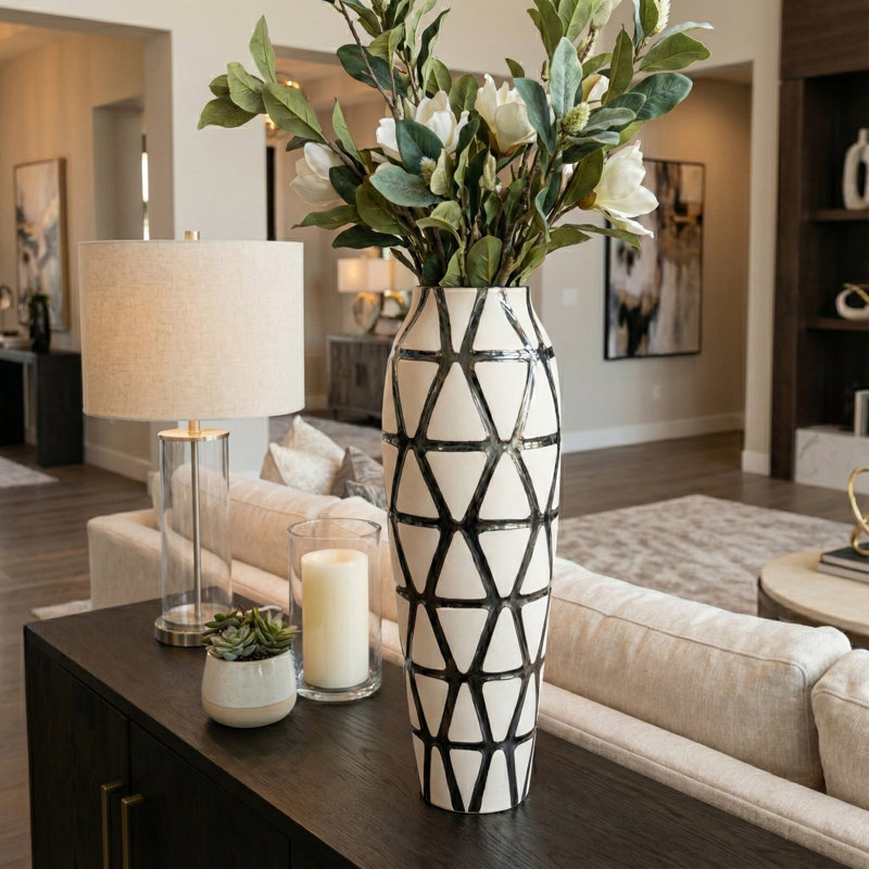 Vase de plancher en poterie avec motif décoratif pour la maison - Grand vase sculptural pour le salon et le coin - Ivoire et noir