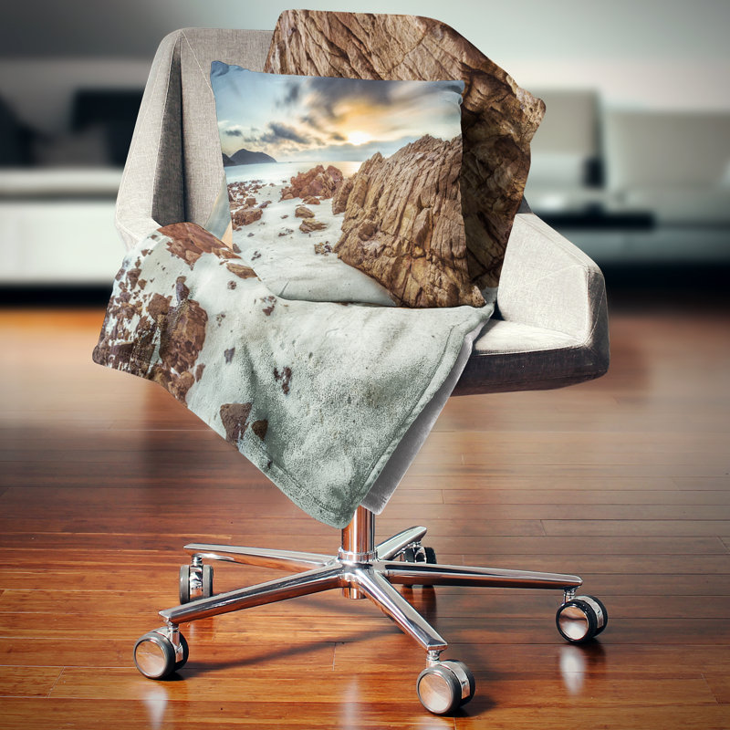 Coussin Quang Ninh, Vietnam - paysage imprimé, 16 po x 16 po, Coussin décoratif
