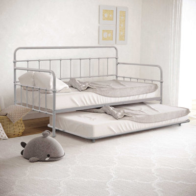Cvetan Daybed
