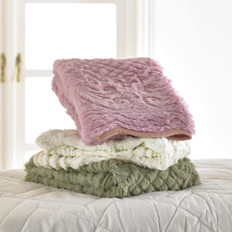 Severine Polyester Floral Bedspread with Pillow Shams, Pink, W238 x L260cm