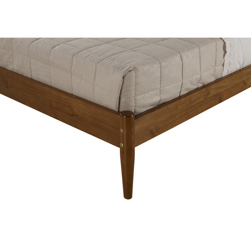 Lit plateforme en bois massif Ashlie, Castanho, Complète