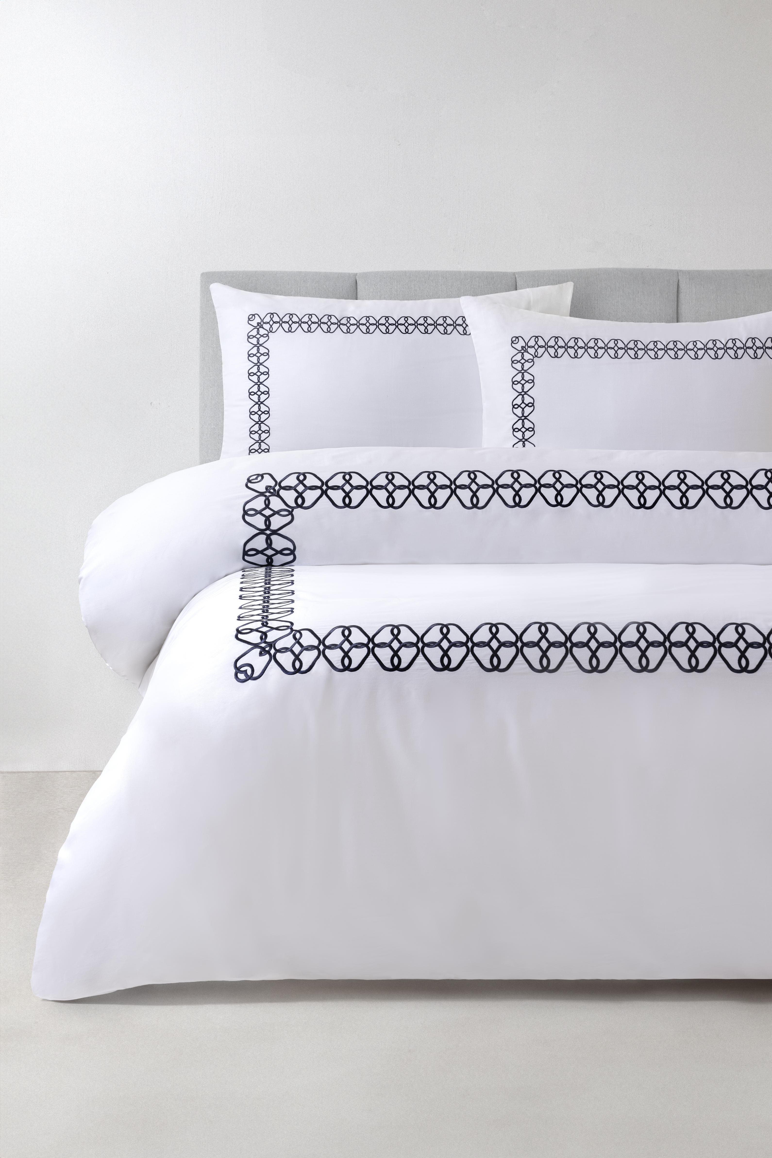 Brooks Brothers Ensemble de housse de couette en satin de coton brodé