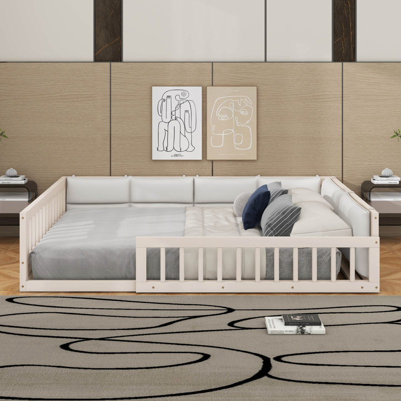 Lit plateforme double tapissier en bois avec garde-corps et coussin, Beige
