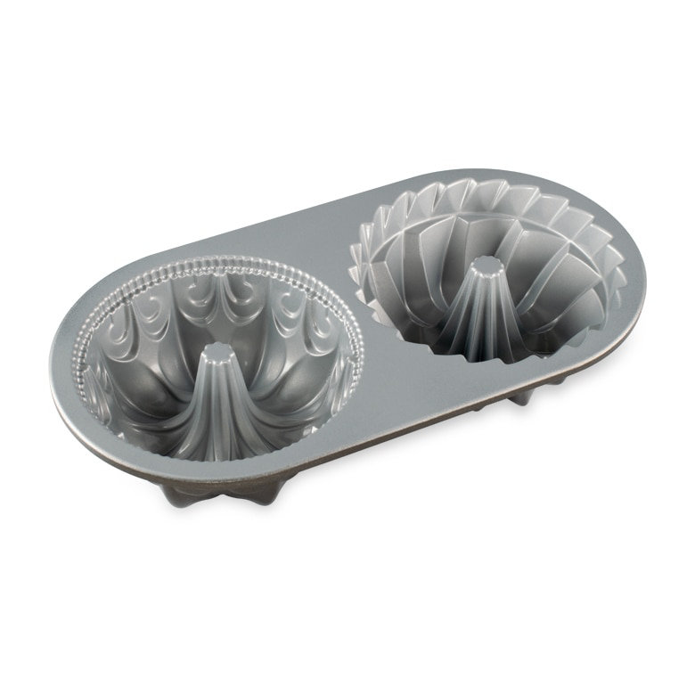 Nordic Ware Novelty Fluted Cake Pan