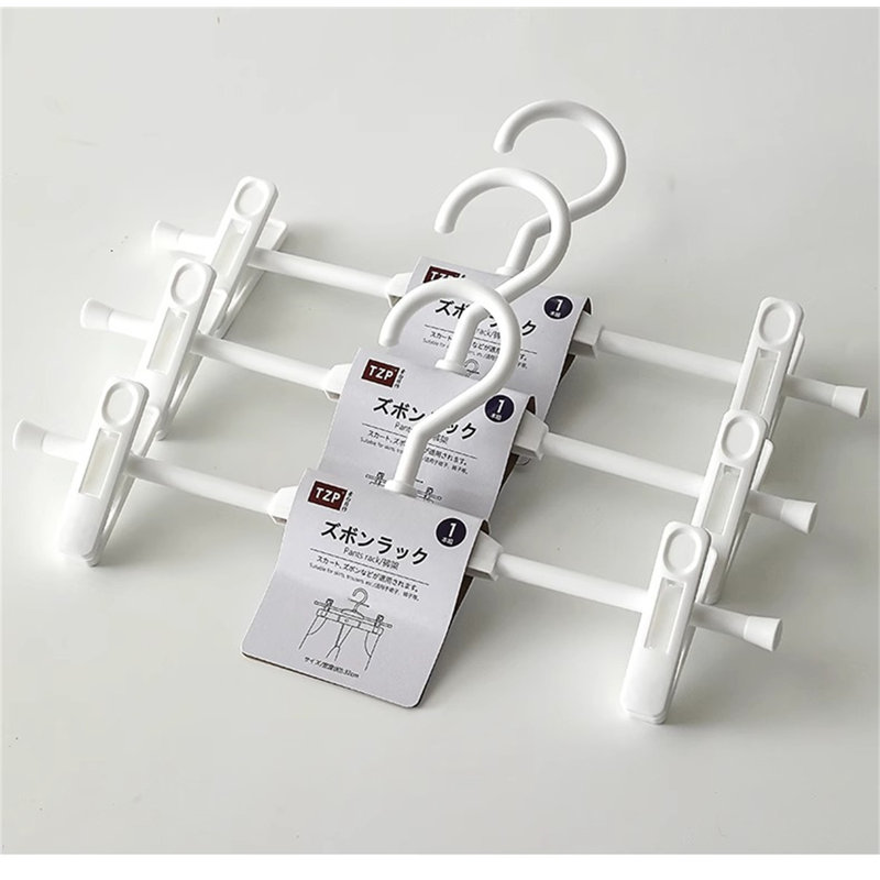 Plastic Non-Slip Standard Hanger, 4
