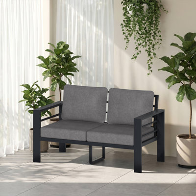 Causeuse d'extérieur en aluminium de 61,42 po de largeur avec coussins, canapé moderne pour 2 personnes pour le jardin, coussin gris foncé