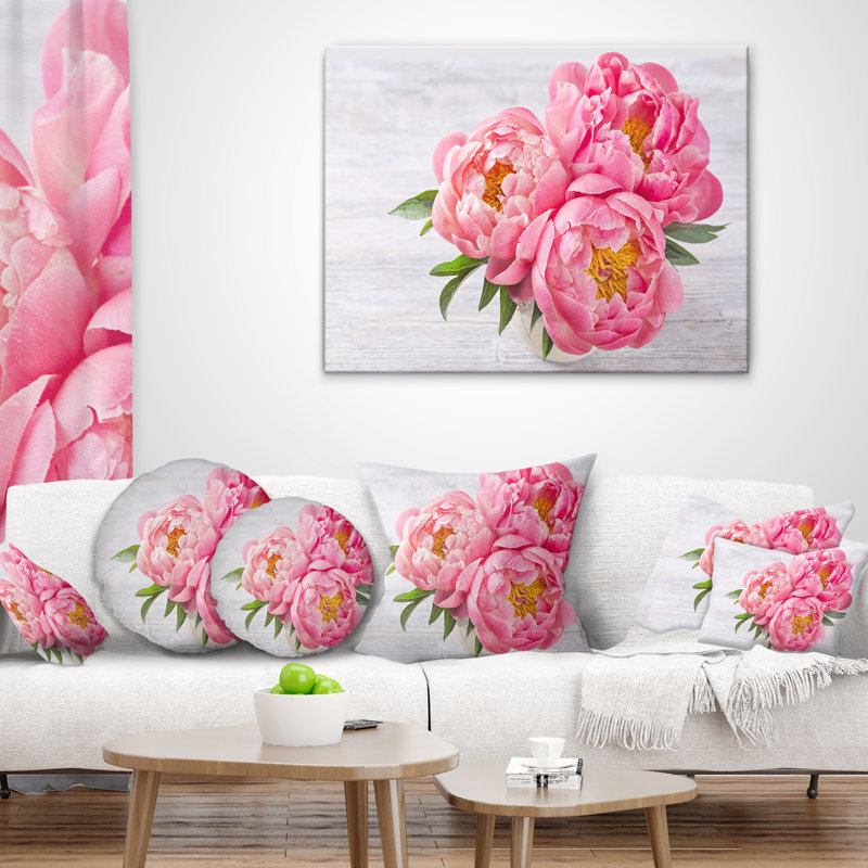 Bouquet de fleurs pivoines dans un vase