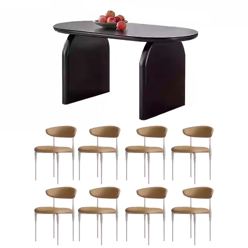 Table et chaise de salle à manger de style crème minimaliste
