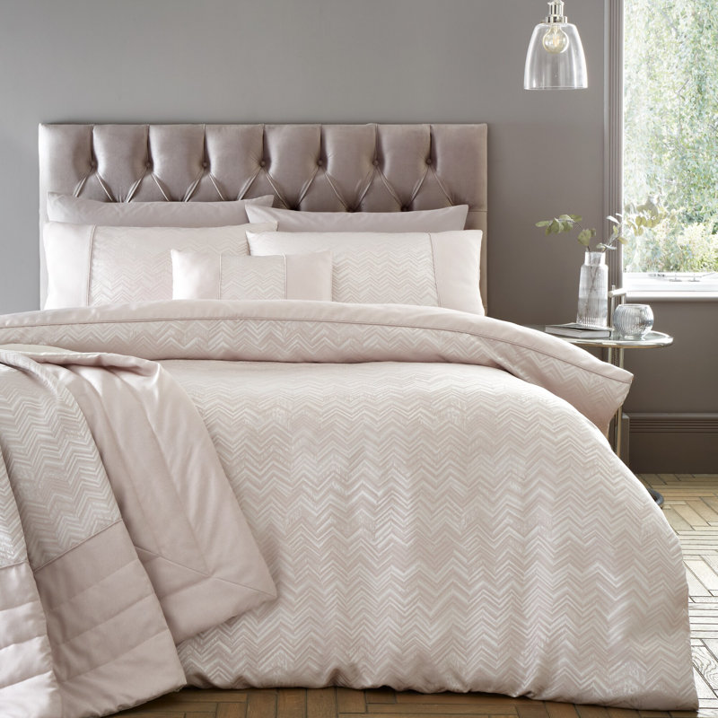 Portfolio Home Antibes Chevron Waves Soft Easy Care Bed Linen Bedding Duvet Cover Set With Pillow Case, Pink