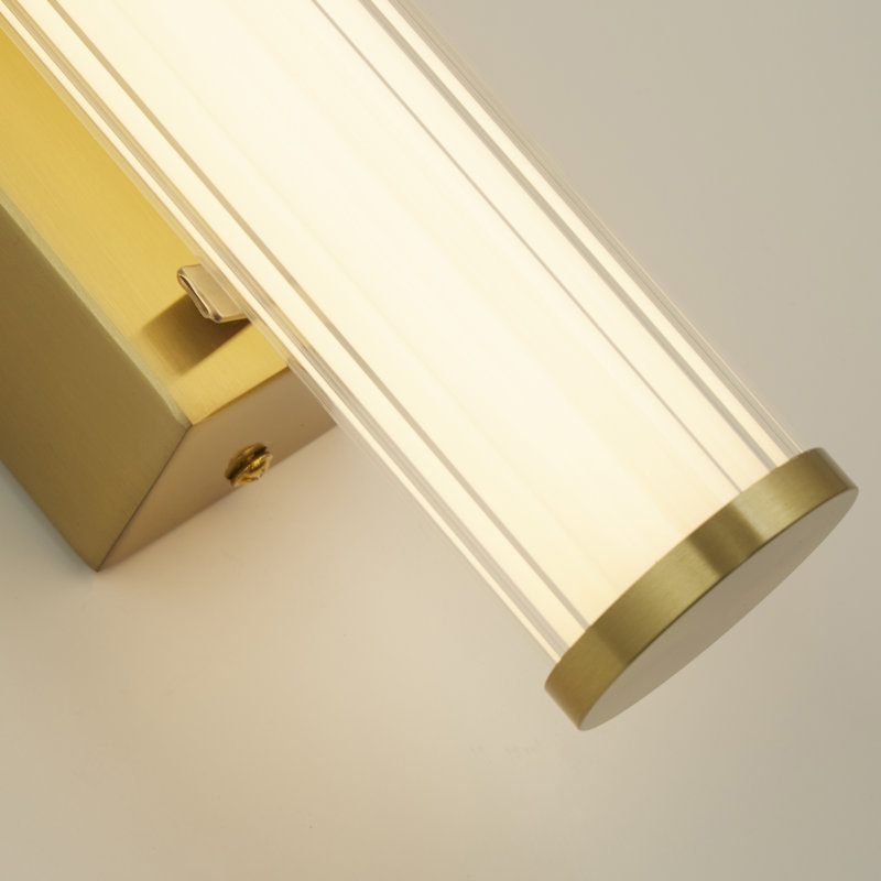 Damiann LED Wallchiere, Gold