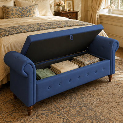 Banc de rangement rembourré de 63 po avec accoudoirs roulés Velnora, banc repose-pieds capitonné avec grand compartiment de rangement, pieds en bois massif, banc de chambre à coucher pour le salon, l'entrée, le couloir