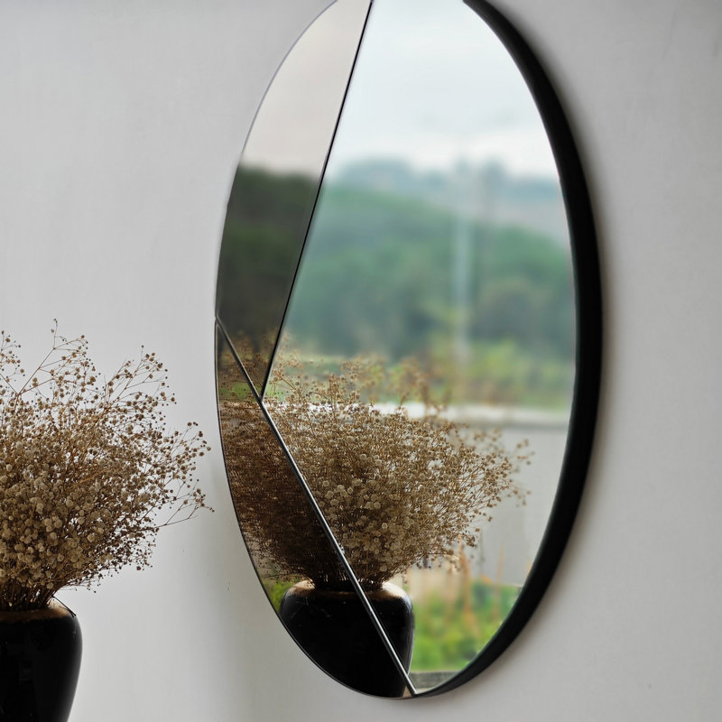 Bisou Round Wall Mirror