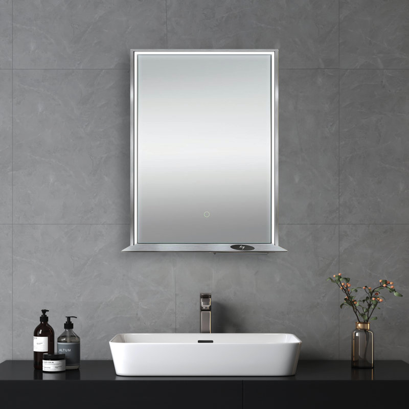 Miroir à DEL encadré en nickel brossé l 24 po x H 32 po avec haut-parleur Bluetooth et chargeur de téléphone portable intégré