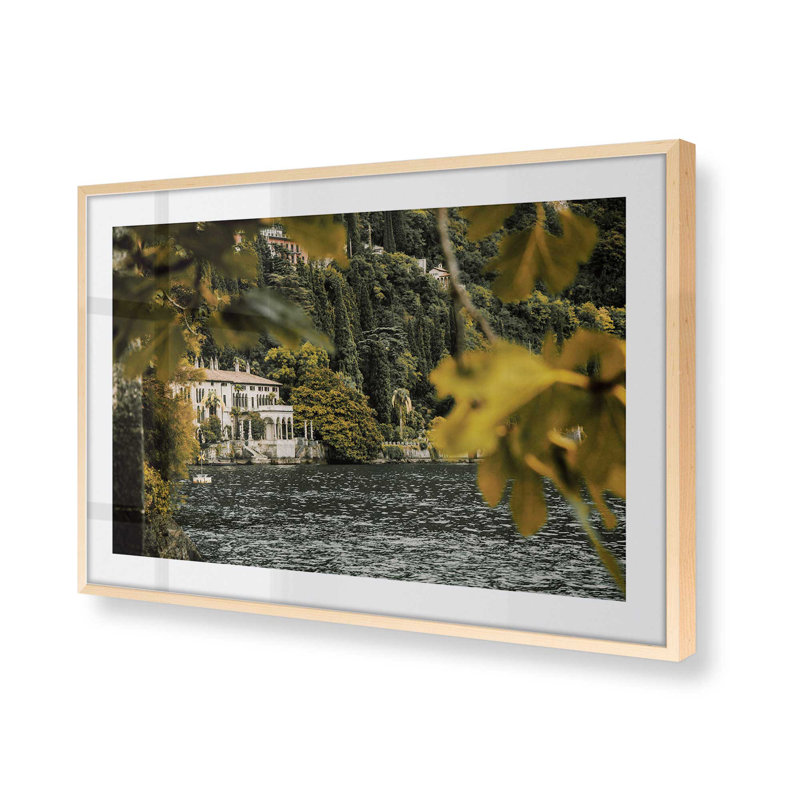 «Lakeside Mansion», dans un cadre,, Érable brut encadré, H 19 po x l 25 po x P 1,25 po