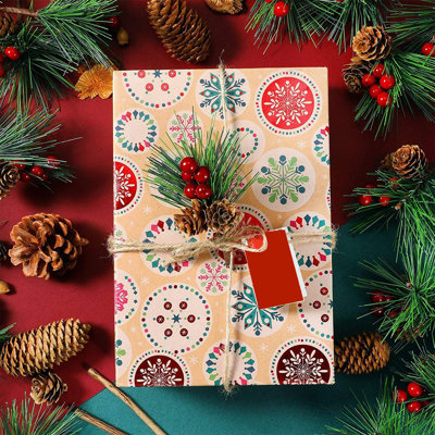 Christmas Decorative Bouquet DIY Wreath Christmas Tree Paired With Festival Showcase Bar Scene Simulation Pinecone Accessories
