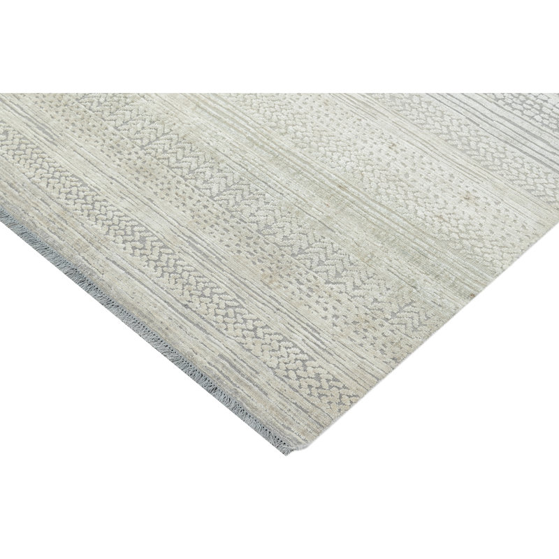 High-Quality Hand-Knotted Ivory And Silver Area Rug, Rectangle 10' x 14'